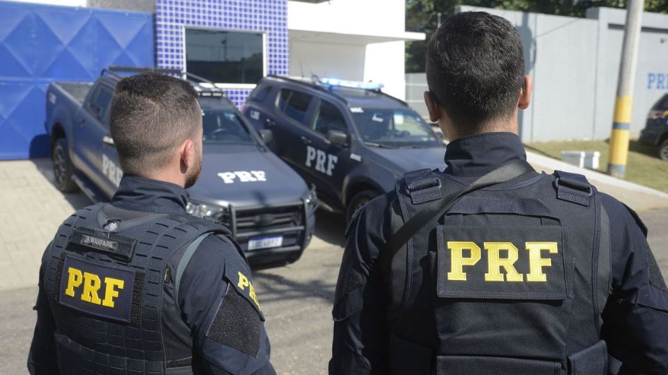 Gabinete de Transição identifica liberação atípica de verbas para PRF na reta final das eleições