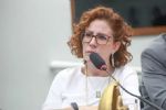 Carla Zambelli vira alvo de nova ação no STF após incitar generais ao golpe