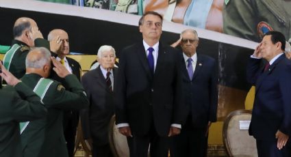 Lira dá aposentadoria e Bolsonaro vai deixar a Presidência com mais de R$ 40 mil mensais pagos com dinheiro público