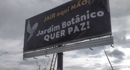 "Jair aqui não": Moradores agem contra possível mudança de Bolsonaro para condomínio em Brasília