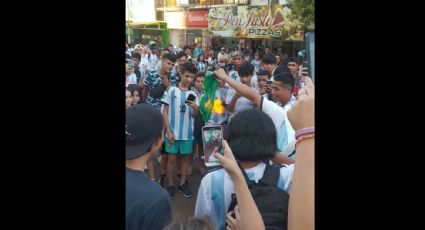 VÍDEOS: Argentinos queimam, arrancam e vaiam a bandeira brasileira durante comemorações