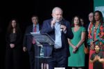 Lula diz que é preciso vencer o "bolsonarismo raivoso nas ruas": "recuperar a fraternidade"