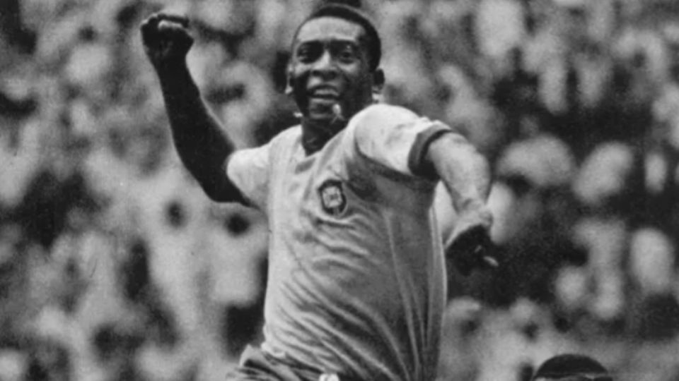 Três Copas do Mundo, 10 Campeonatos Paulistas, 6 vezes campeão nacional, 2 Copas Libertadores da América, 2 Mundiais de Clubes e muito mais