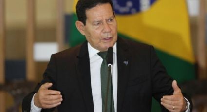 O que disse Mourão sobre entrega de faixa a Lula?