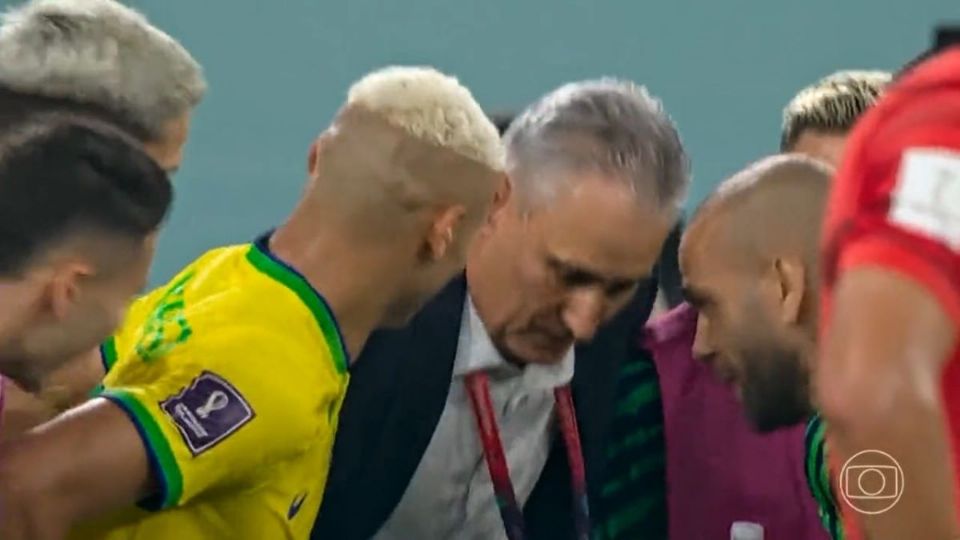 Seleção venceu a Coreia do Sul com goleada e comemoração do gol de Richarlison teve até 'dança do pombo'