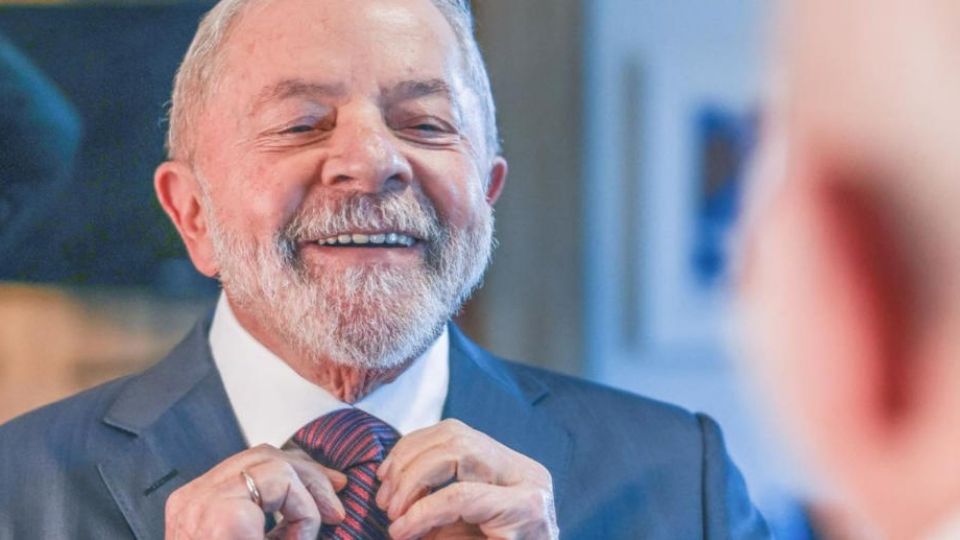 Primeira vitória de Lula: Senado aprova PEC da Transição