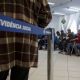 Presidente do INSS é afastado após operação que investiga fraudes