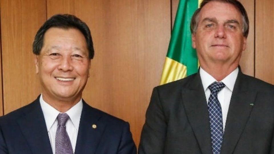 Jair Bolsonaro e Luiz Nishimori, relator do PL do Veneno | Foto: Reprodução/Instagram