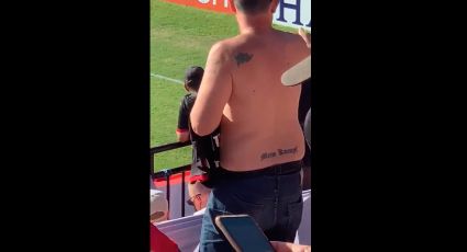 Homem com tatuagens nazistas é expulso de jogo por torcida do Brasil de Pelotas