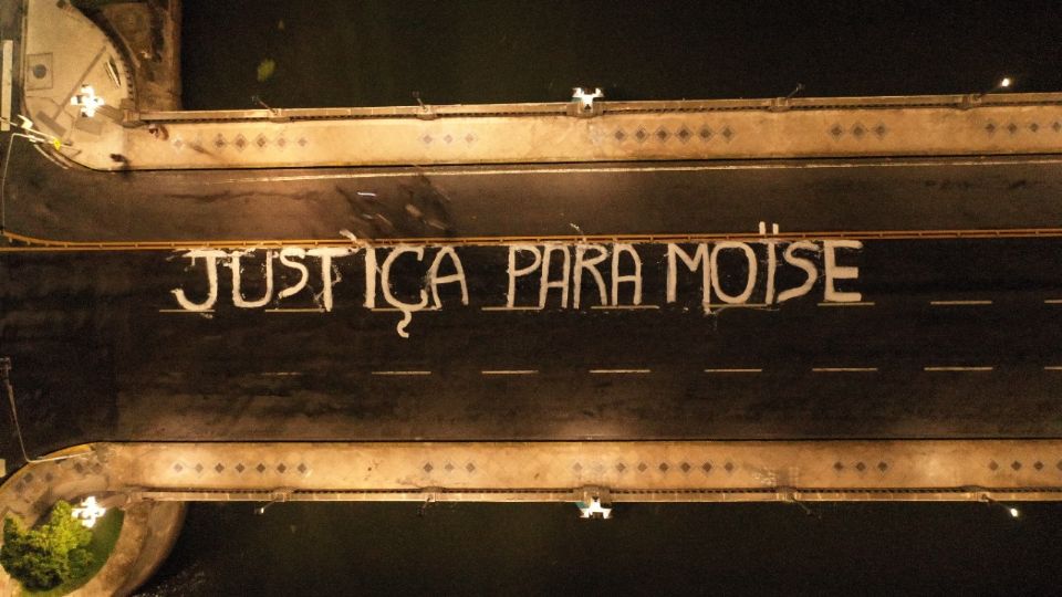 Atos pelo Brasil pedem justiça ao congolês Moïse (Foto: @quentindelaroche)