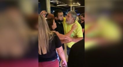 Deputado do partido de Bolsonaro tenta sair de bar sem pagar e é contido por segurança; vídeo