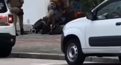 Vídeo: PM agride e estrangula morador em situação de rua em SC