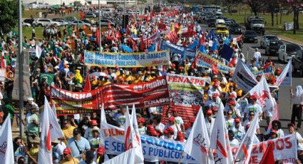 Servidores do INSS entram em greve geral por tempo indeterminado