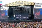 Direção do Lolla peita censura do TSE e põe ‘Fora Bolsonaro’ em telão já na abertura
