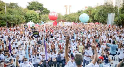 Assembleia decide por manutenção da greve dos trabalhadores em Educação de MG