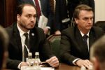 STF dá cinco dias para governo explicar viagem de Carlos Bolsonaro à Rússia