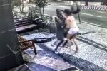 VÍDEO: Turista brasileira é atacada a facadas por assaltante no Rio