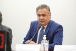 Aécio Neves lidera pesquisa para o Senado em Minas Gerais