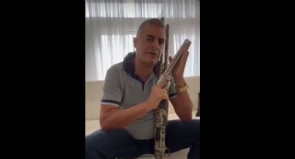 VÍDEO: Vereador bolsonarista que já deu chilique homofóbico ameaça Lula com rifle