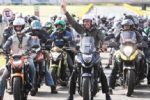 Motociata de Bolsonaro é patrocinada por empresa que fornece suplementos ao Exército