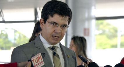 Randolfe denuncia manobra para inviabilizar abertura da CPI do MEC