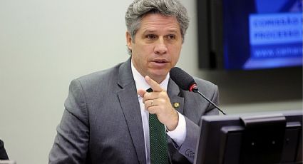 Não vai faltar arroz, diz ministro Paulo Teixeira