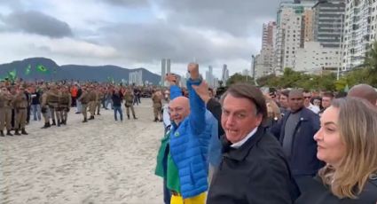 VÍDEO – Bolsonaro afasta vice-governadora de Santa Catarina: “vai pra trás, meu Deus do céu”