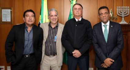 Irmão de Marcelo Arruda sorri ao lado de Bolsonaro durante encontro no Planalto