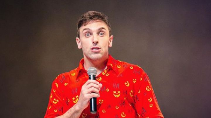 Leo Lins lota teatro após condenação e com piadas ainda piores