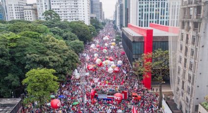 Bolsonaro vai à Fiesp em dia de manifestação contra ele no mesmo local