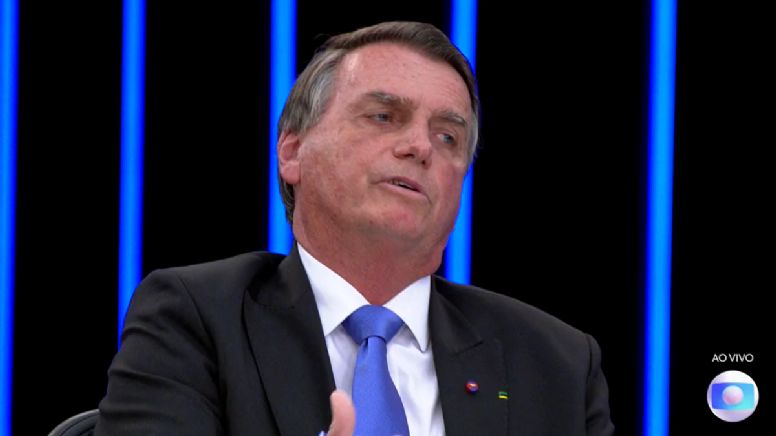 Incapaz de agir como estadista, Bolsonaro se portou no JN como se falasse no “cercadinho”