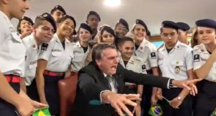 EXCLUSIVO: O uso eleitoral de crianças e jovens de escolas militares por Bolsonaro