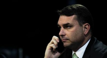 Flávio Bolsonaro não consegue censurar jornalistas do Uol