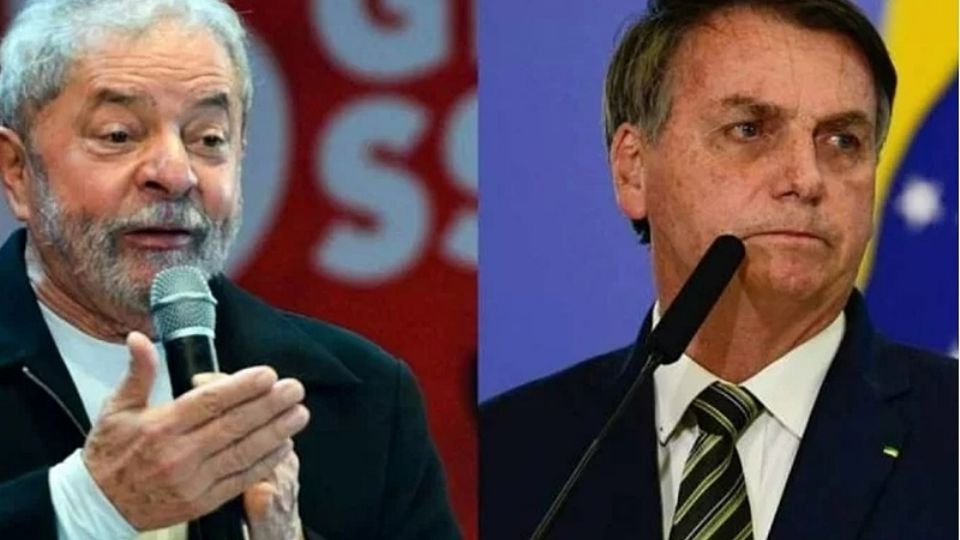Luiz Inácio Lula da Silva (PT) à esquerda e Jair Bolsonaro (PL) à direita.