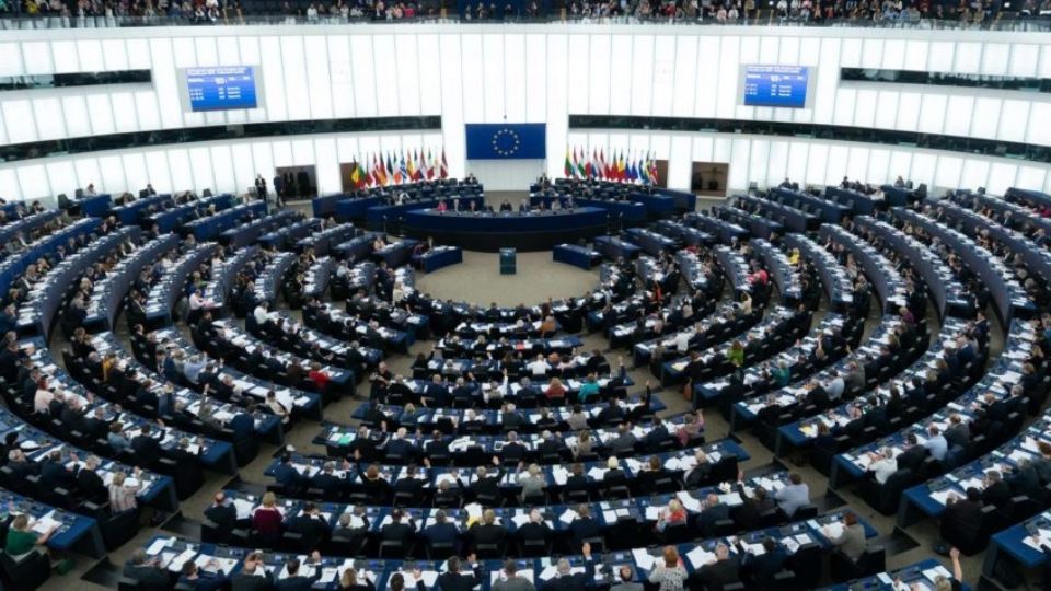 O que diz o Parlamento Europeu sobre ataques bolsonaristas a Brasília