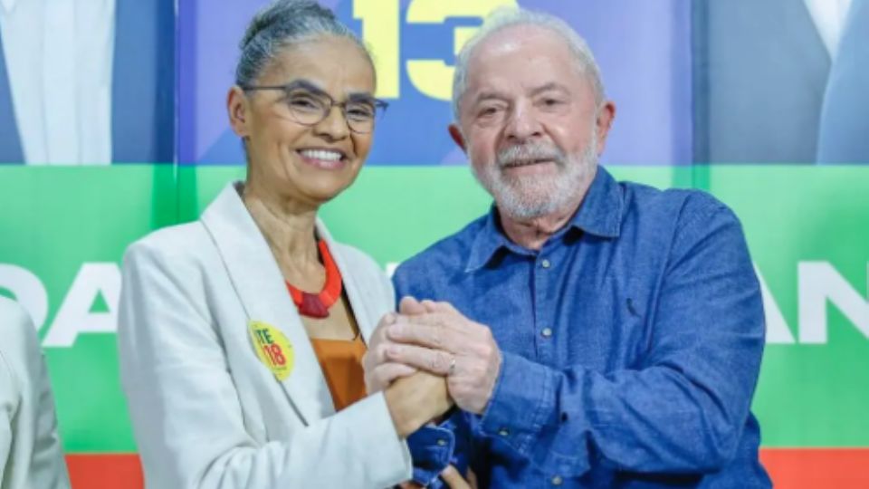 Posse de Marina Silva registra filas e recorde de público