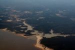 Seca no Amazonas: Rio Negro atinge menor nível da história