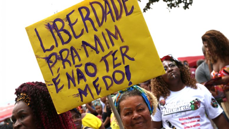 Brasil: país violento e racista - Por Chico Alencar