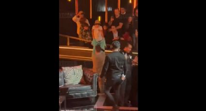 VÍDEO: Gerard Piqué, ex de Shakira, cai num buraco durante evento