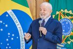 "Surtou": Gleisi detona editorial da Folha que acusa Lula de "sabotar o país"