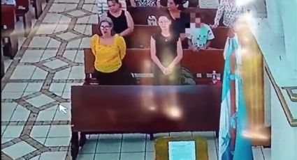 Vídeo: Mãe e filha roubam carteira de fiel dentro da Igreja