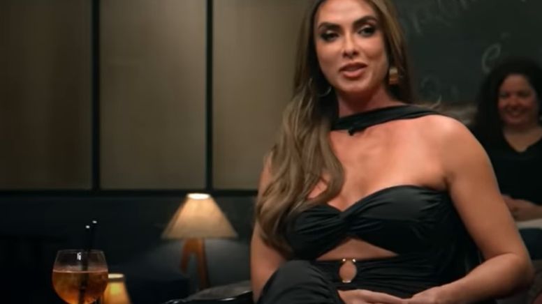VÍDEO - Nicole Bahls defende transporte gratuito e critica privatização: "absurdo"