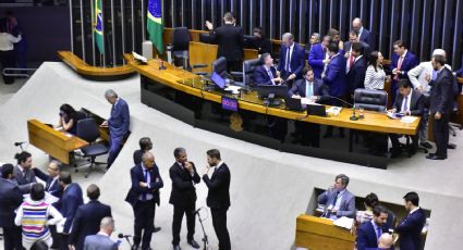 Saiba como votou cada deputado na urgência do projeto que libera trabalho aos domingos e feriados no comércio