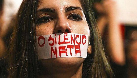 Uma mulher é vítima de feminicídio por parceiro ou familiar a cada 10 minutos, alerta ONU