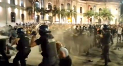 VÍDEO: Polícia de Milei espanca e prende manifestantes em Córdoba