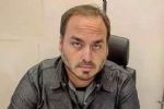 Carlos Bolsonaro provoca Janones e toma invertida em forma de desafio