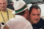 Acusado de sucatear Cultura no Paraná, Ratinho Jr. é flagrado curtindo Carnaval no Rio de Janeiro