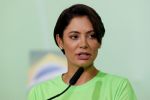 Michelle Bolsonaro dá sua versão sobre rachadinha no Alvorada e fala em "propina" e "traição"