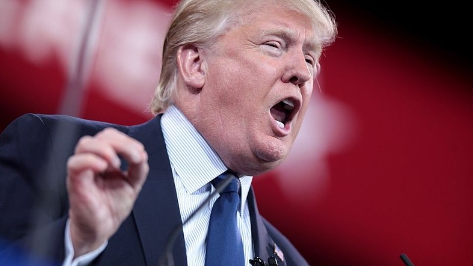 Joias que Trump recebeu da Arábia Saudita são 64 vezes menos valiosas que as de Michelle