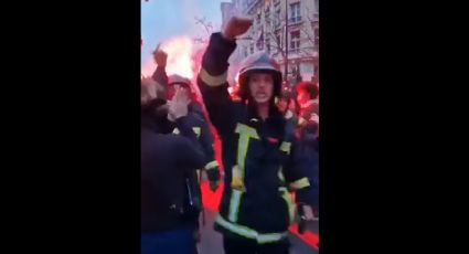 VÍDEOS: policias e bombeiros se unem ao povo contra Reforma da Previdência na França